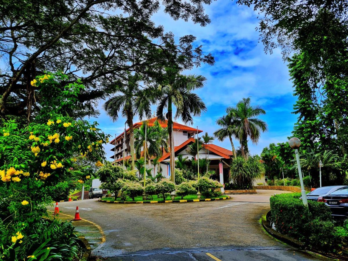 Sabah Hotel Sandakan Exterior foto